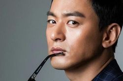 Tài tử 'Hoàng Hậu Ki' Joo Jin Mo lần đầu lên tiếng về bê bối 'săn gái' chấn động