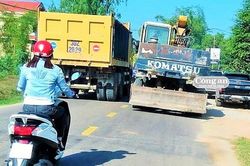 Người dân nơm nớp lo tai nạn giao thông khi đi trên QL19B