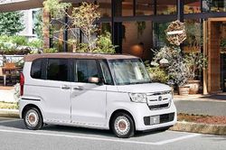 'Soi' Honda N-Box - mẫu xe bán chạy nhất Nhật Bản 2019