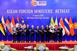 Hội nghị hẹp Bộ trưởng Ngoại giao ASEAN: Quyết định hướng công tác cả năm ASEAN 2020