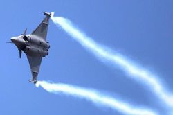 Tiêm kích Rafale Pháp 2 lần đánh bại Su-30 Nga