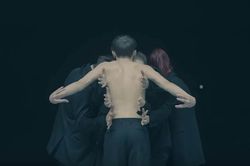 BTS chính thức 'nổ pháo' comeback đầu tiên trong năm 2020 với MV vũ đạo đậm tính nghệ thuật
