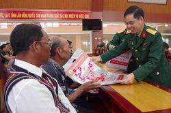 Lực lượng vũ trang góp phần ổn định công tác dân tộc