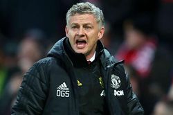 BÓNG ĐÁ HÔM NAY 18/1: Solskjaer nhắc lại nỗi đau của Liverpool. Guardiola ở lại Man City