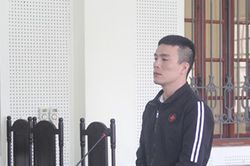 Đi hát karaoke, 'kẹp theo' ma túy để dùng, gã trai nhận 18 năm tù