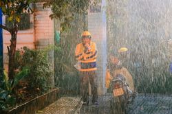 Bố già tập 3: Khả Như và 'thánh chửi' Minh Dự thay phiên làm rối não, bố già Trấn Thành đối diện 'tử thần'