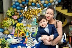 Nhật Kim Anh chia sẻ hình ảnh vui vẻ bên con trai giữa lùm xùm đấu tố với chồng cũ