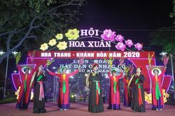 Khai mạc liên hoan dân ca – nhạc cổ Xuân Canh Tý