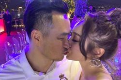 Chi Bảo hôn đắm đuối bạn gái trong tiệc sinh nhật