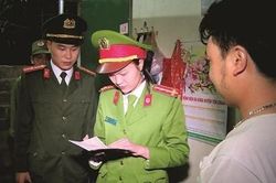 Nữ Phó trưởng Công an khẳng định bản lĩnh