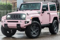 Jeep Wrangler màu hồng siêu lãng mạn
