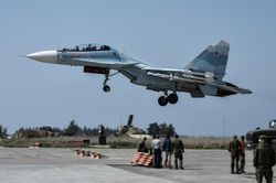 Máy bay không người lái tấn công dữ dội căn cứ Nga ở Syria