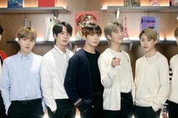 Những câu hỏi 'độc' về BTS khiến ARMY 'vắt óc' suy nghĩ