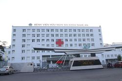 Xác minh thông tin bác sỹ bệnh viện đa khoa tỉnh Nghệ An 'ôm sinh viên ngủ trong ca trực'