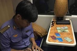 Nhân viên đường sắt trả lại hàng chục triệu đồng cho khách