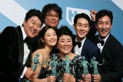 'Ký sinh trùng' thắng lớn tại lễ trao giải SAG Awards 2020
