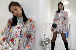 Hiếm ai được như Jennie (BLACKPINK): Mặc đồ 'bánh bèo' hoa hòe mà cũng cực sang, còn khoe được body 'thần thánh'
