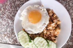 Truyện cười: Góp ý nhà hàng