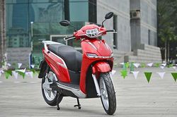 Xe máy điện 'nhái' Honda SH tăng giá lên 32,9 triệu đồng