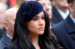 10 bước massage mặt giúp công nương Meghan Markle luôn trẻ trung