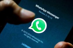 WhatsApp vừa đạt thành tích trước đó chỉ Facebook làm được