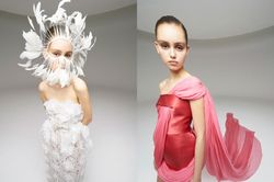 Người mẫu đeo mặt nạ lông vũ, bịt kín tay trông 'lùn một mẩu' ở show Giambattista Valli