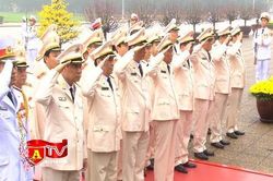 Đoàn đại biểu Đảng ủy Công an Trung ương, lãnh đạo Bộ Công an vào Lăng viếng Chủ tịch Hồ Chí Minh