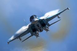 Choáng với buồng lái của Su-34: Như 'hạng thương gia', có cả... toilet