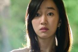 Đêm tân hôn, biết tôi không còn trong trắng, anh bất ngờ làm một việc khiến tôi òa khóc