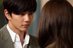 Chồng ngoại tình, vợ bầu tâm lý chỉ nhắn một tin khiến người chồng bỏ bồ về nhà với vợ ngay lập tức