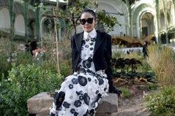 'Phạm Băng Băng' xứ Thái mô phỏng gu thời trang của Karl Lagerfeld tại Paris Fashion Week