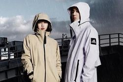 Thần thái thu hút của Lisa và Mino trong quảng cáo