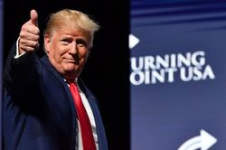 Phiên xử luận tội ông Trump - gay cấn nhưng 'an bài'
