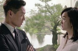 Chồng nghi ngờ vợ ngoại tình cho đến khi lục lọi túi xách của vợ và phát hiện sự thật ngã ngửa