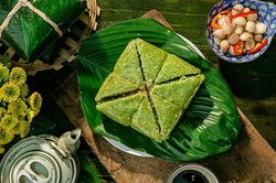 'Bật mí' cách ăn bánh chưng ngon miệng nhưng không gây tăng cân ngày Tết