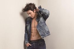 Ji Chang Wook và những lần tạo dáng sexy, khoe body 6 múi