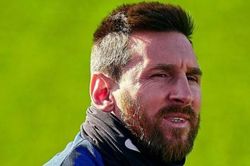 'Trong lúc tập, bạn phải thận trọng với Messi'