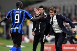 Romelu Lukaku: 'Antonio Conte từng chửi tôi là đồ rác rưởi'