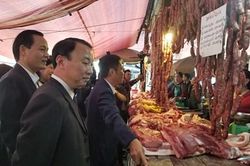 Giá cả các mặt hàng thiết yếu Tết Nguyên đán không tăng đột biến