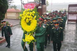 Cán bộ, chiến sỹ Lữ đoàn 414 dâng hương tưởng nhớ các anh hùng liệt sỹ