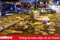Xả rác la liệt chiều 30 Tết