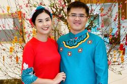 Ngọc Hân tình tứ bên hôn phu trong ngày Tết