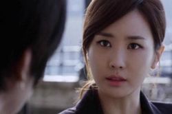 Đêm nào áp tai vào tường nghe tiếng vợ khóc, tôi cũng ân hận xót xa, đau khổ vô cùng...