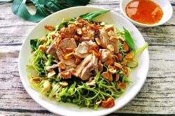 Nộm vịt rau muống