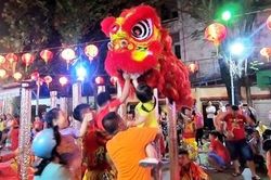 Đặc sắc những màn múa lân ngày đầu năm mới