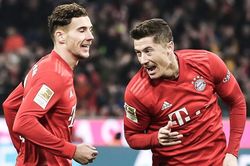 Sao Bayern bay người volley ghi bàn trong trận thắng 5-0