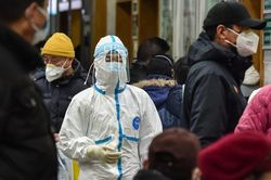 Virus corona có thể biến đổi, ngày càng khó phát hiện