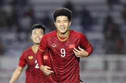 Tiền đạo Hà Đức Chinh: 'Tết là ngày đoàn tụ, sum vầy cùng gia đình'