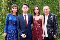 Soi tổ ấm của 'vua hài đất Bắc' Xuân Hinh bên vợ đẹp, con ngoan