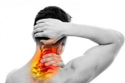 Mắc chứng đau cổ vai gáy vì sao?